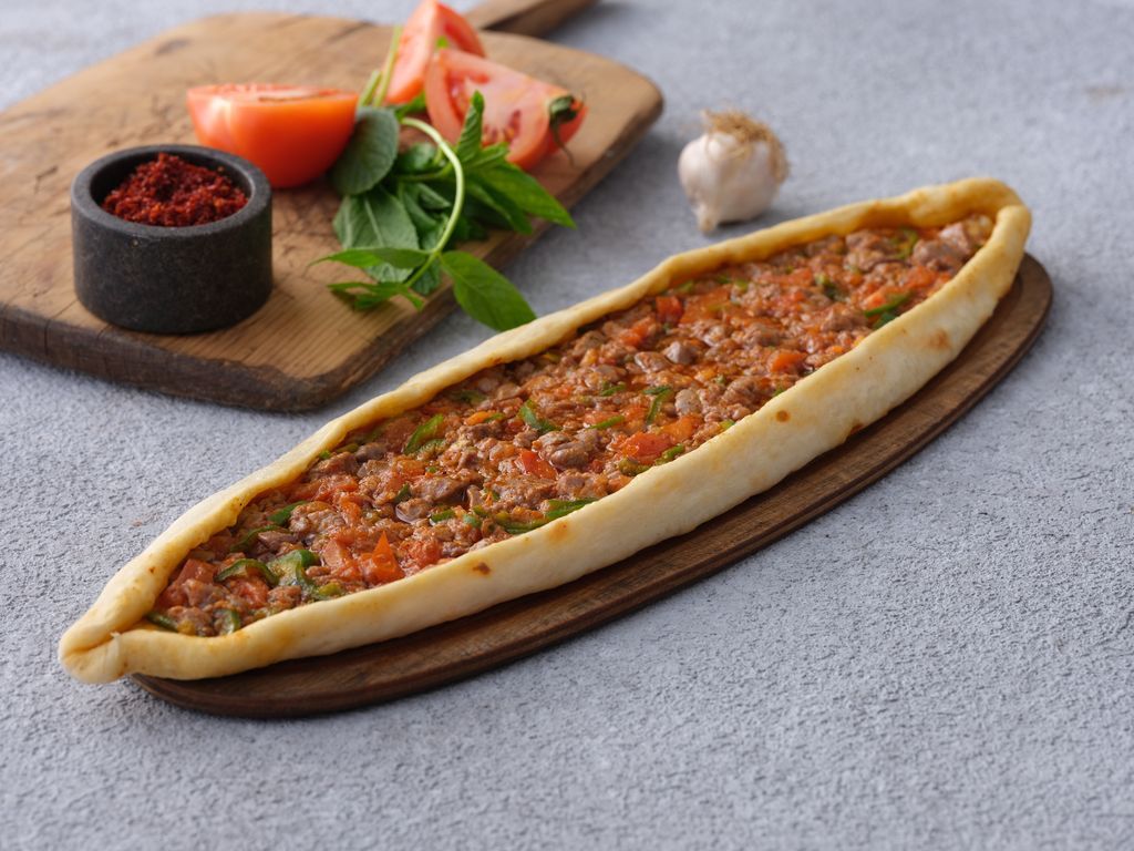 Kuşbaşılı Pide